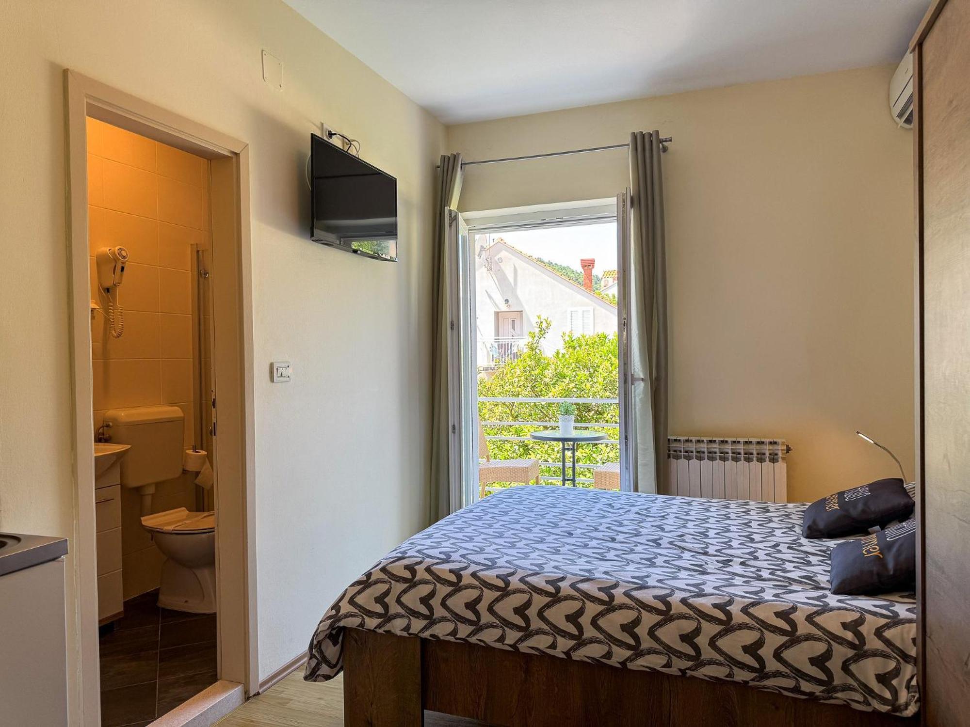 Apartment Pralas Mokosica