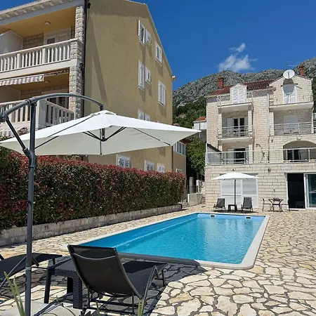 Apartments Pralas Mokosica Exterior photo