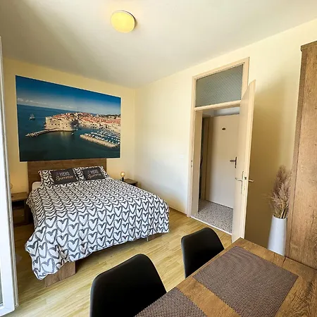 Apartments Pralas Mokosica Exterior photo
