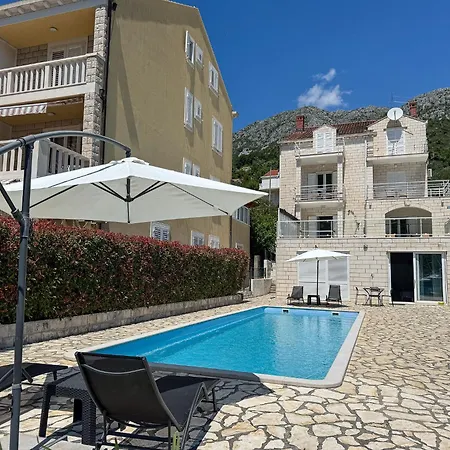 Apartments Pralas Mokosica Exterior photo