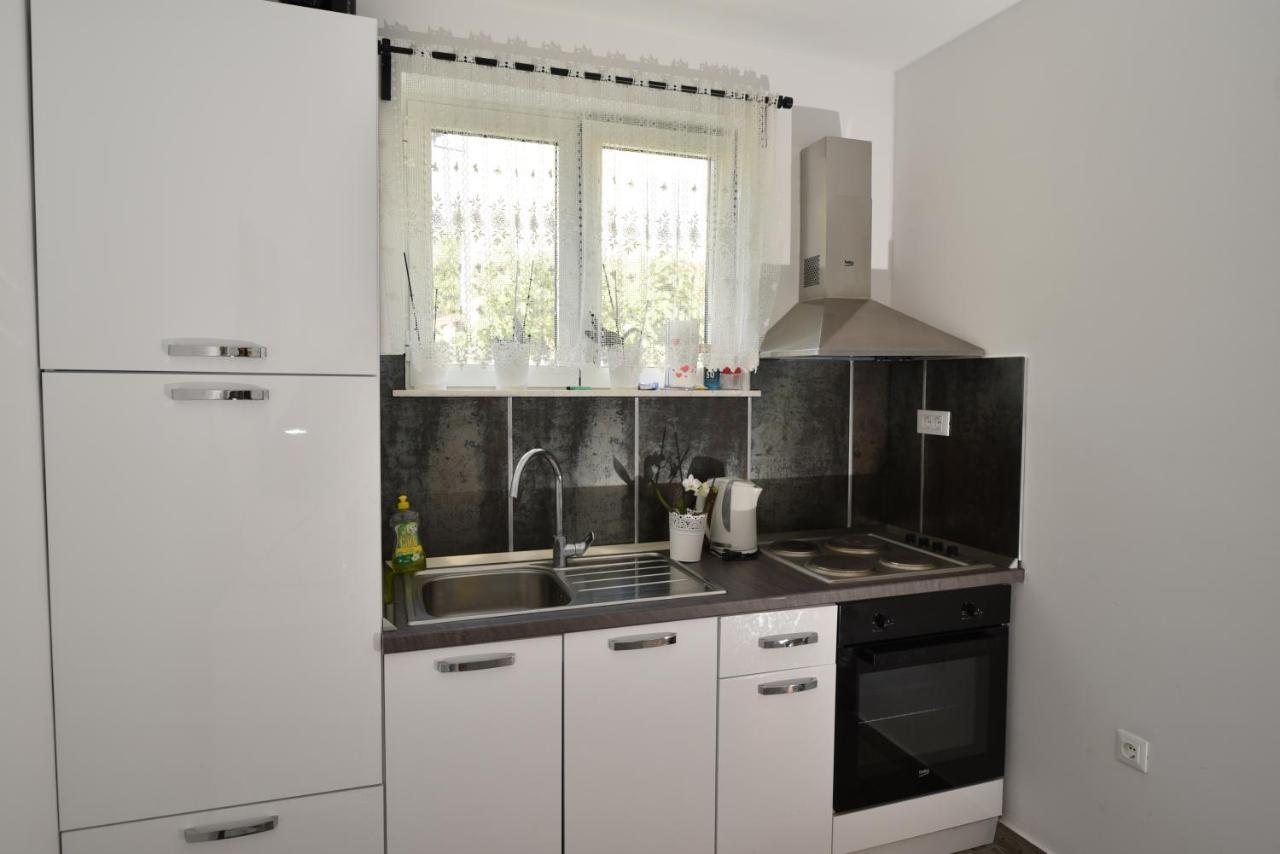 Pralas Apartment *
