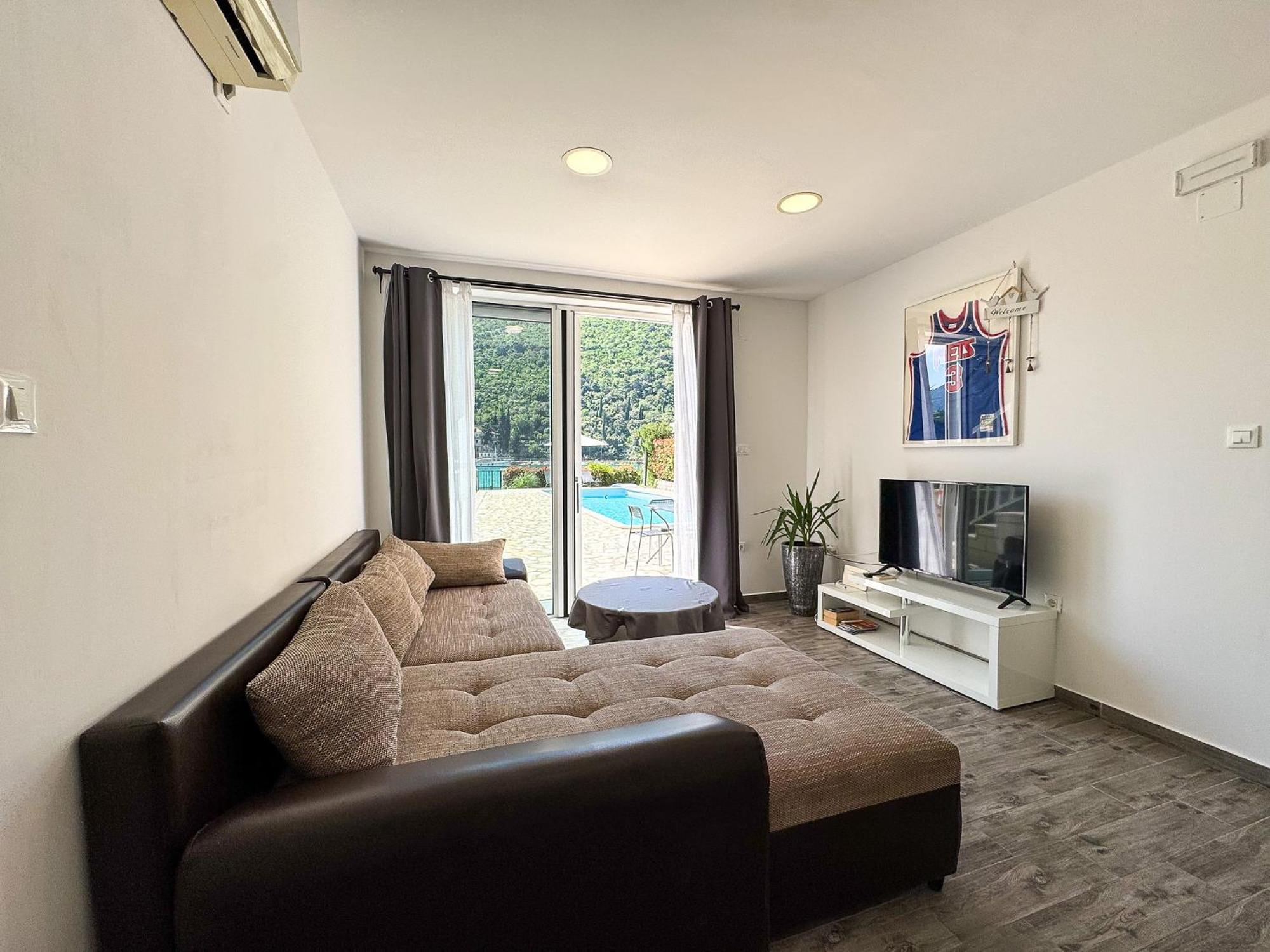 Pralas Apartament *