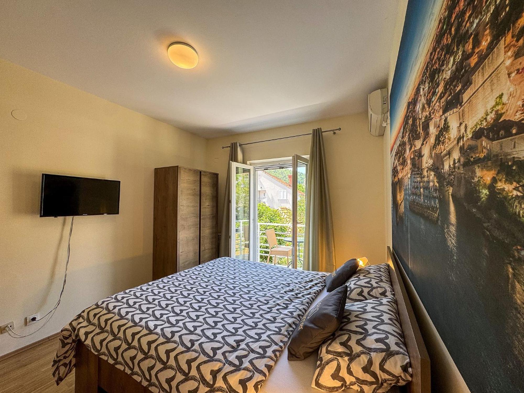 Apartament Pralas *